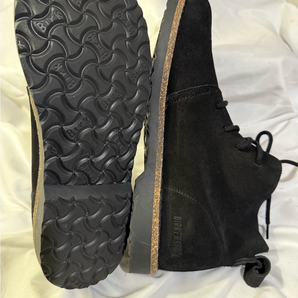Birkenstock Uppsala Mid
Suede Leather - Men Black Size 9-9.5 - Picture 6 of 8